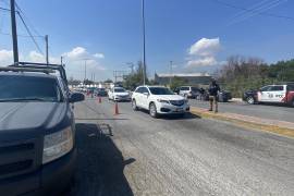 Revisiones. Desde el lunes se inició con el operativo para detectar autos con placas vencidas o sobrepuestas en la Región Centro de Coahuila, con desiguales resultados.