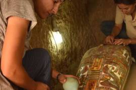 Momia de dos mil 500 años es hallada en Egipto