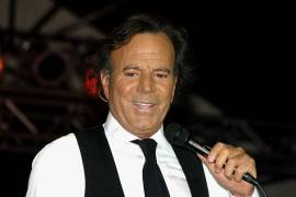Julio Iglesias tuvo un hijo fuera del matrimonio