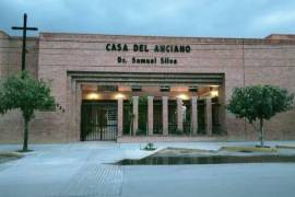 Son las religiosas de la congregación de Santa Teresa de Jornet de los Ancianos Desamparados, las que se encargan de la atención de los ancianos.