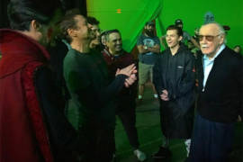 Stan Lee visita en el set de 'Infinity War' a los Vengadores