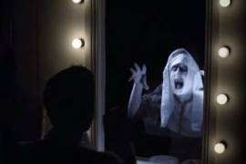 Broma de ‘El Conjuro 2’ prueba cómo defenderse de fantasmas