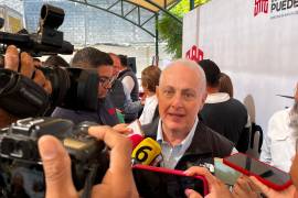 El alcalde Román Alberto Cepeda supervisa los avances del plan de modernización del transporte en Torreón, que incluye nuevas unidades, rutas optimizadas y sistemas de cobro actualizados.