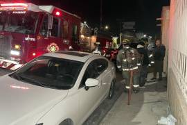 Elementos de Protección Civil y Bomberos atendieron el lamentable incidente en Saltillo.