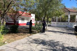 El kiosco de la plaza del sector El Pueblo, donde la víctima permanecía pese a las bajas temperaturas.