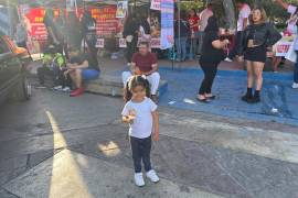 Ciudadanos acudieron a la Alameda Zaragoza para donar y respaldar la causa de Yoana Judeli.