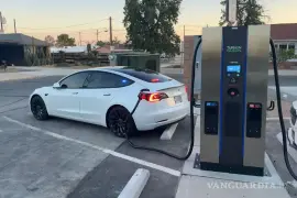 El gobierno federal anunció que va a aprobar un arancel de 50% a los autos importados de países sin acuerdo de libre comercio con México.