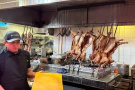 A pesar de que el cabrito es el platillo representativo de la gastronomía de Nuevo León, la entidad enfrenta un déficit de hasta un 90% en su producción aseguró Jorge Grimaldo Liñan, productor del sector.