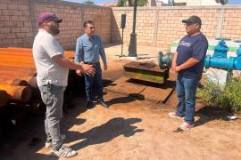 Personal de SIMAS Torreón realiza trabajos de reparación en la bomba 23R “El Fresno” para restablecer su funcionamiento.