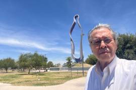 El candidato compartió en redes una visita de fe, a la Plaza El Manto de la Virgen, en el corazón del territorio 11., antes de arrancar su campaña.