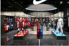 Ubicada en el Centro Histórico de CDMX, la megatienda Nike tiene una superficie de ventas de 2 mil 100 metros cuadrados.