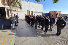 Policías municipales en Matamoros, una de las ciudades laguneras que adquirió más patrullas este año.