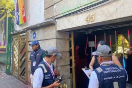 Sellos de suspensión fueron colocados en el acceso de Rico Club, ubicado en Avenida Niza, tras una denuncia por agresión y una verificación administrativa.