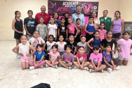 Más de 40 niñas y niños iniciaron su formación en la nueva Academia Municipal de Acrodanza en Progreso, Coahuila.