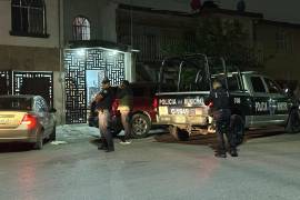 Familiares y cuerpos de emergencia acudieron a un domicilio de la colonia Bellavista, donde una mujer de 27 años fue localizada sin vida, movilizando a corporaciones municipales y estatales.
