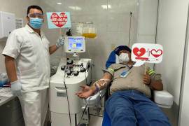 Personal del IMSS Coahuila atiende a los donantes voluntarios en el Banco de Sangre del HGZ No. 1, promoviendo la cultura de la donación altruista para salvar vidas.