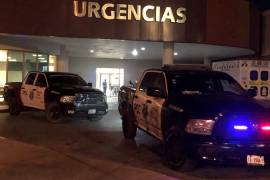 Víctimas de la confrontación reciben atención médica en el Hospital General, formando parte de las 12 personas lesionadas durante la fiesta tumultuosa.