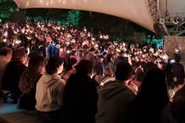 El evento destacó por la gran convocatoria y la devoción mostrada por los asistentes.