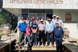 Representantes del Servicio de Inspección Sanitaria revisan instalaciones ganaderas en Coahuila con el fin de elevar el estatus sanitario estatal.