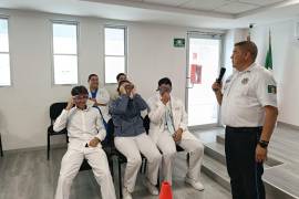 Personal de Tránsito y Vialidad realizó dinámicas de sensibilización con estudiantes para reforzar la prevención de accidentes viales.