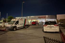 El migrante hondureño fue trasladado al Hospital General de Saltillo tras presentar una emergencia de salud.