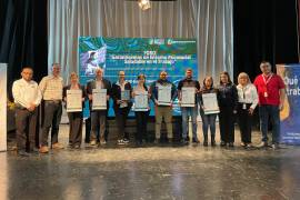 Autoridades y sector empresarial participaron en la entrega del Distintivo ELSSA por buenas prácticas laborales.