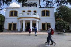 Existen casos de egresados con hasta tres años sin recibir su título digital.