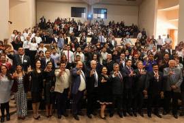Con la participación de más de 150 universitarios, la sesión solemne del Consejo Universitario celebró 50 años de historia, identidad y compromiso académico en la región sureste de Coahuila.