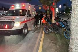 El accidente ocurrió en el cruce de los bulevares Venustiano Carranza y Galerías, al norte de Saltillo.