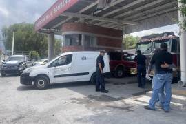 Personal de bomberos no pudo hacer nada por salvar la vida de la mujer.