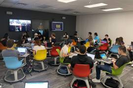 Unos 60 alumnos presenciaron el arranque de esta colaboración con la primera clase intercontinental, celebrada en la Sala Receptora de Holograma en Campus Monterrey.