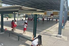 Los planteles educativos de la Región Centro mantendrán actividades normales mientras no se alcancen las temperaturas establecidas en el protocolo oficial.