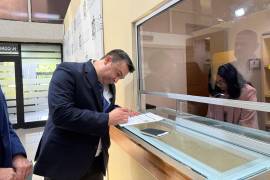 José Ulises Treviño, ex abogado de acusada del caso de la ‘Tía Paty’, acudió al Congreso de Nuevo León para presentar iniciativa de ley en contra del acecho digital y exposición ilícita y sistemática de la vida privada.