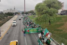 El contingente marchó para demandar la renuncia del presidente Andrés Manuel López Obrador.