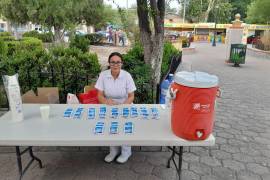 Ante el calor intenso se instalaron módulos de hidratación en Ciudad Acuña.