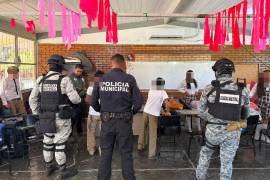 La Dirección de Seguridad Pública reiteró que se mantiene la coordinación con autoridades educativas mientras continúan las investigaciones para esclarecer el origen de la amenaza difundida en redes sociales.