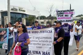 Las manifestaciones evidencian que, pese a avances, persisten problemas estructurales como la violencia y la impunidad.
