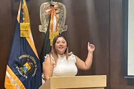 Las jóvenes investigadoras (Briseida Flores en la imagen), necesitan 50 mil pesos para costear sus vuelos a Europa; el resto de los gastos ya fueron cubiertos con ahorros propios.