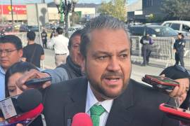 El alcalde de Ramos Arizpe, Tomás Gutiérrez Merino, informó que un especialista proveniente de la Ciudad de México se sumará al operativo para capturar a los cocodrilos avistados en la presa.