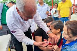 El biológico contra la influenza comenzó a llegar a la región norte de Coahuila para su aplicación gradual.