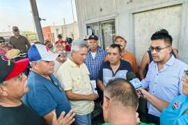 Los exobreros impidieron el retiro del equipo al exigir que primero se garanticen sus derechos laborales.