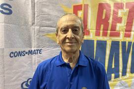 Rafael Valdés Ortiz estimó el costo de cada lente va desde 500 a 600 pesos, los cuales fueron entregados a cerca de 500 niños.