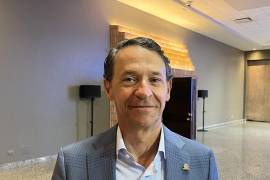 El presidente de Coparmex Coahuila Sureste, Alfredo López Villarreal, destacó que además de los temas como la mano de obra, productividad, energía y sustentabilidad, deben considerarse factores políticos y estados de derecho. FOTO: