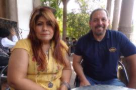 Francisco Nieto y Lorena Montalvo destacaron la respiración como una herramienta para favorecer la tranquilidad y la paz interior.