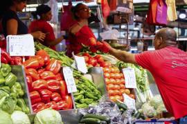 Los alimentos fueron el “principal combustible” de la inflación en el primer mes del 2024, según el INEGI.