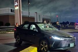 Elementos de Tránsito Municipal acudieron al lugar para tomar conocimiento del incidente.