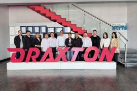 El equipo de Draxton China se comprometió a mantener la calidad en su producción.
