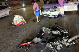 El lesionado presentó probable fractura en la pierna derecha, según la valoración inicial.