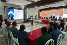Dirigentes sindicales analizan con el sector patronal los ajustes necesarios ante la reducción gradual de la jornada laboral a 40 horas.
