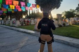 La Policía Civil Coahuila destacamentada en la Región Norte II Acuña, realizó desde muy temprano operativos de prevención en diversos cementerios.